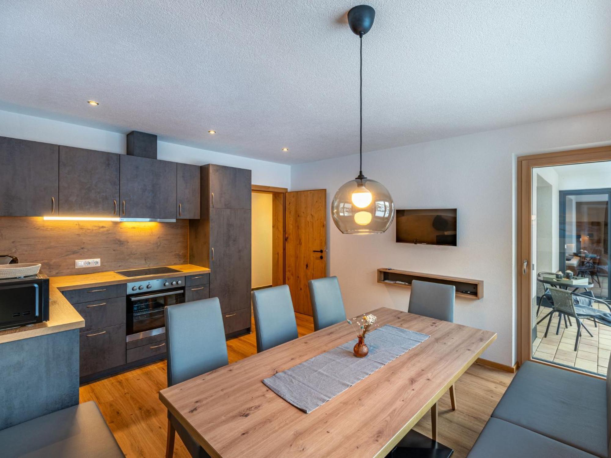 Apartment Leo-1 By Interhome คัพเพิล ภายนอก รูปภาพ